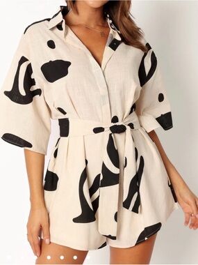 Petal & Pup Kellie Romper - Beige & Black Size Large